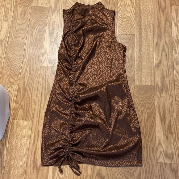 SHEIN Women’s Brown Ruched  Sleeveless Midi Dress (Size Large) NWT - Picture 5 of 12